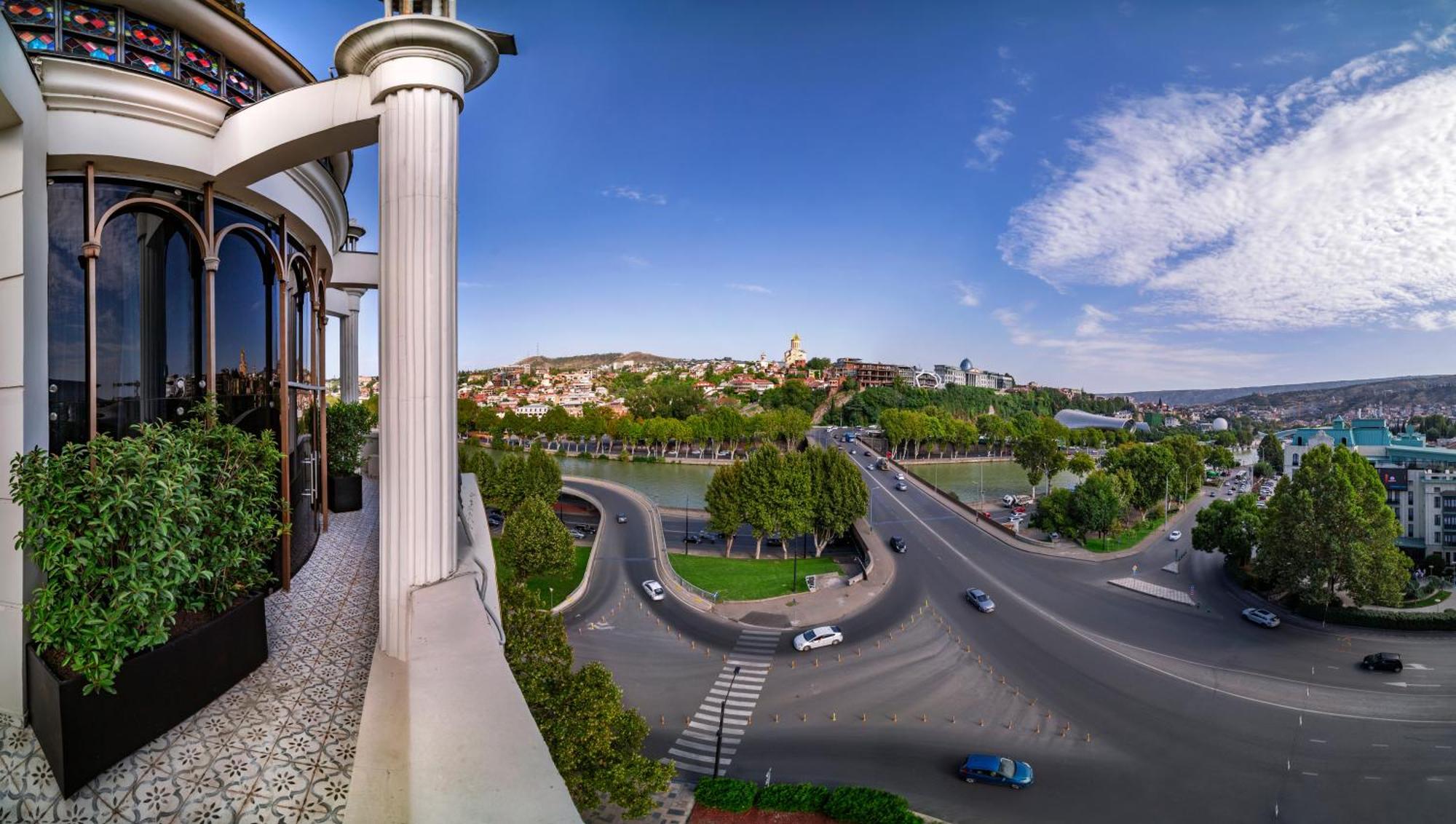 Zorba&Bond Boutique Hotel Tbilisi Bagian luar foto