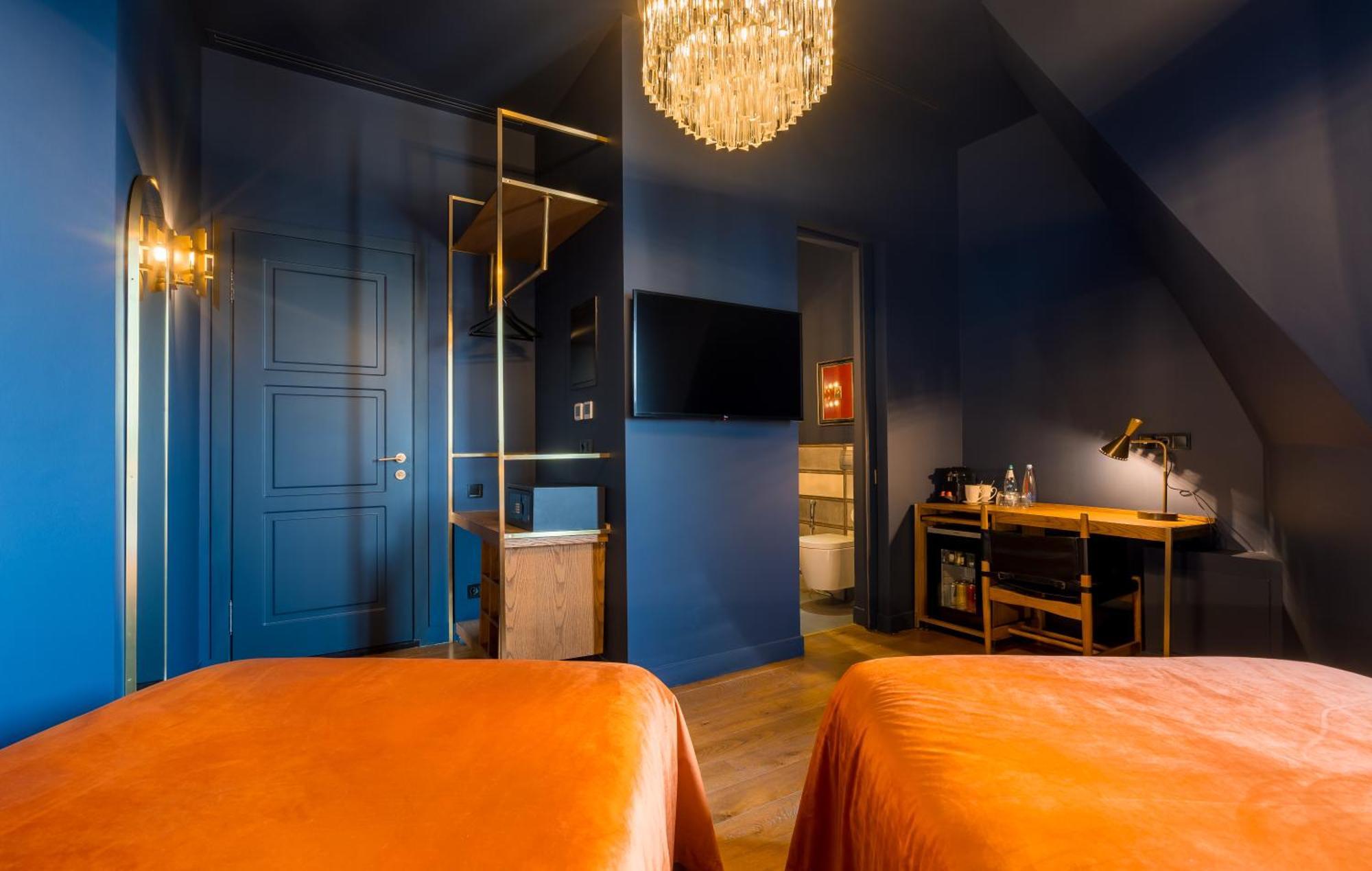 Zorba&Bond Boutique Hotel Tbilisi Bagian luar foto