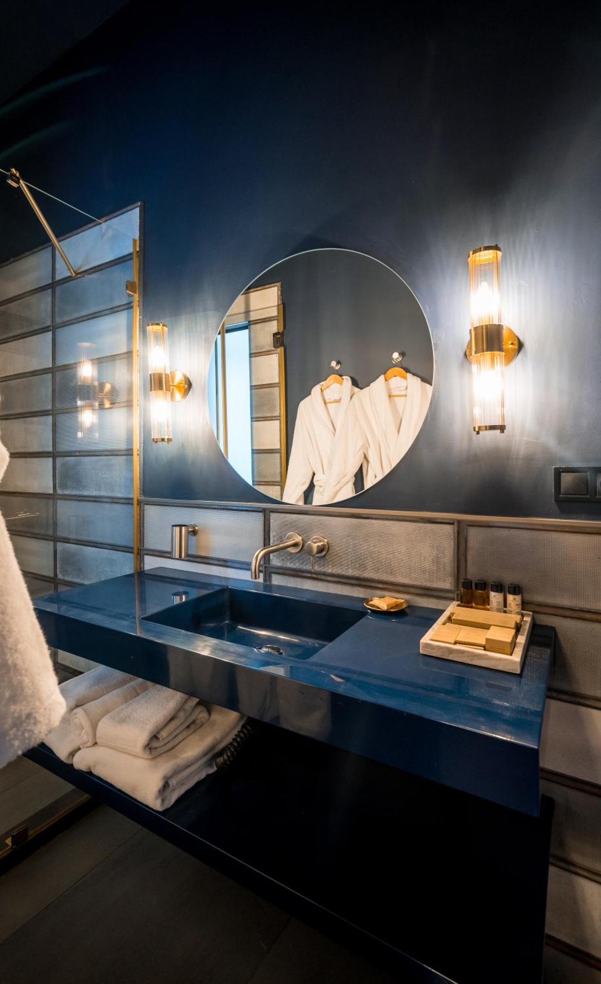 Zorba&Bond Boutique Hotel Tbilisi Bagian luar foto