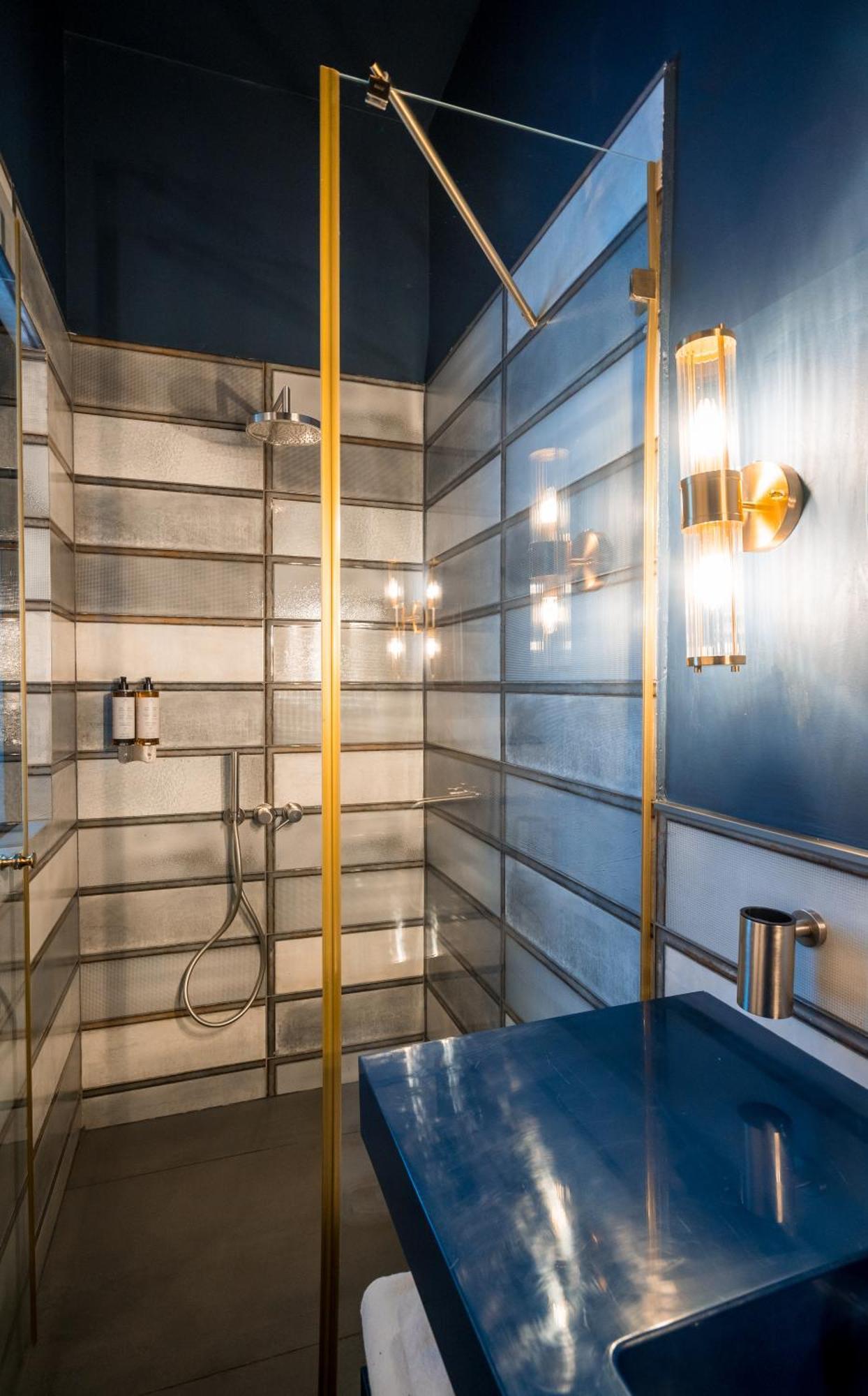 Zorba&Bond Boutique Hotel Tbilisi Bagian luar foto