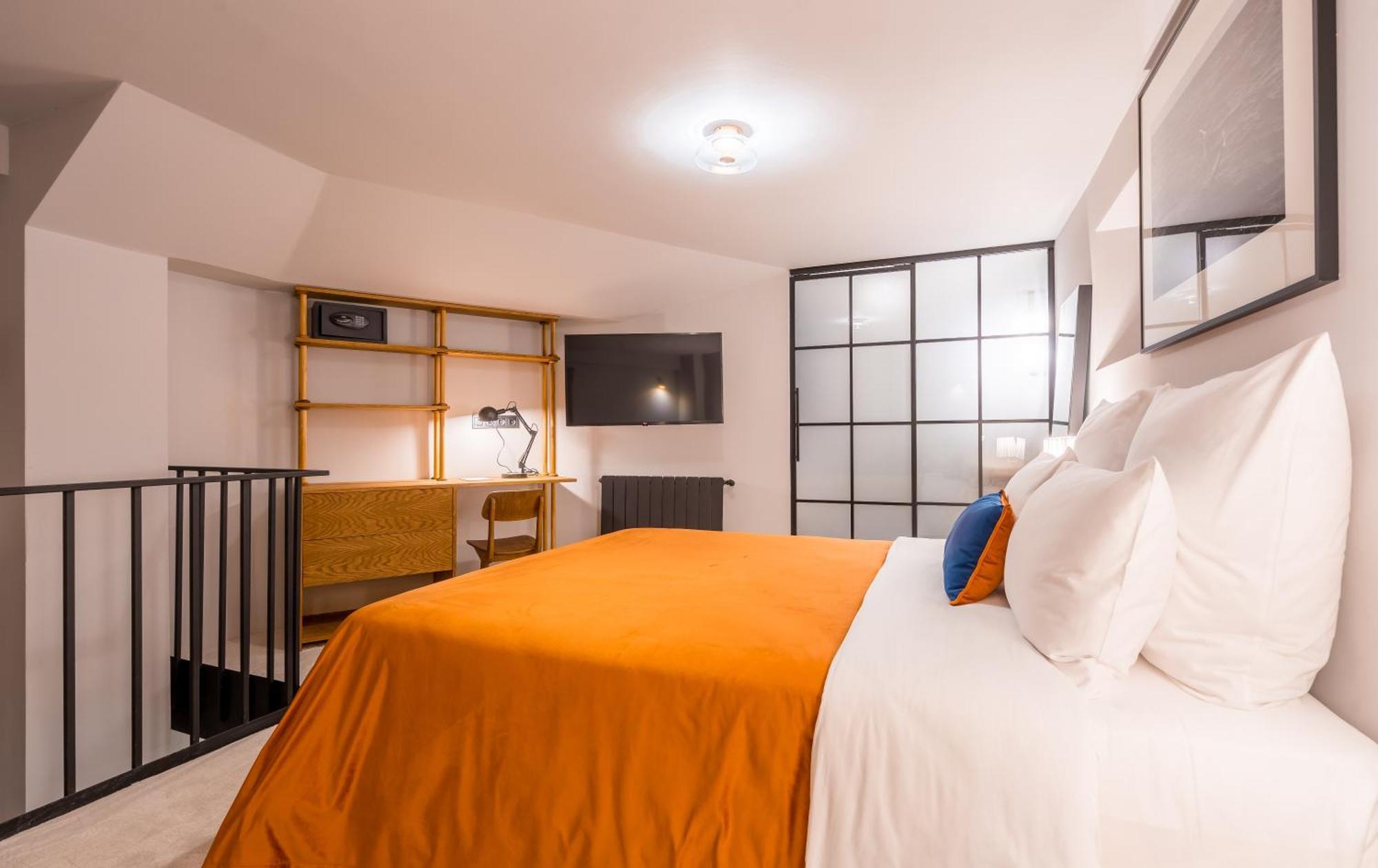 Zorba&Bond Boutique Hotel Tbilisi Bagian luar foto